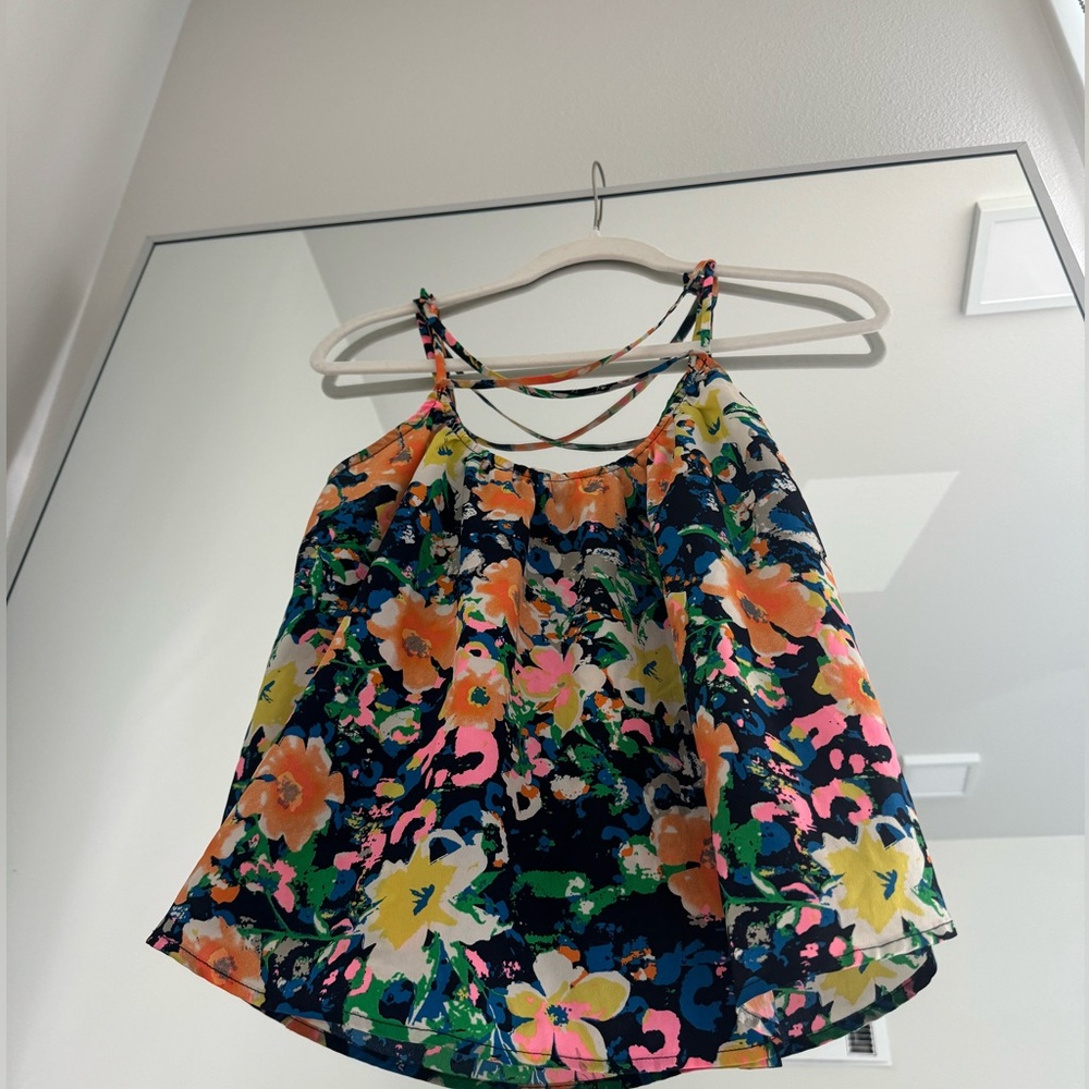 Stunning floral tank top with adjustable straps